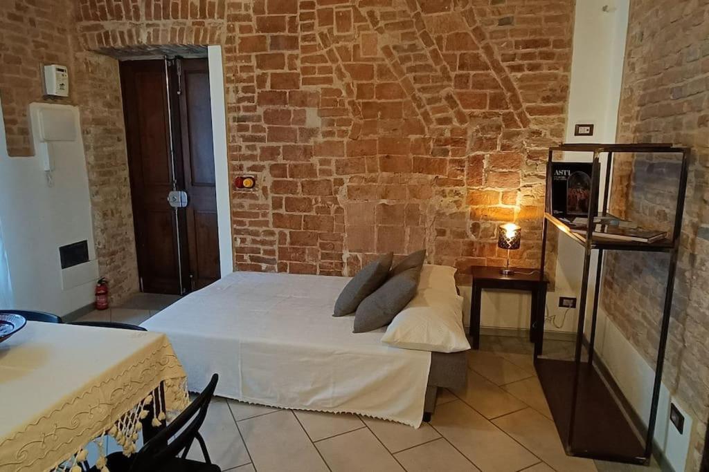 Piazza Statuto-Appartamento Tra Le Mura A-C E Wi-Fi Асти Экстерьер фото